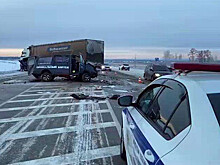 Три человека погибли в результате ДТП с фурой и катафалком под Иркутском