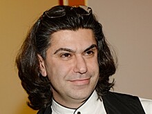 Цискаридзе поздравляют с женитьбой на молодой