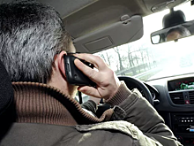 В Новосибирске сотрудники ГИБДД оштрафовали 15 тысяч водителей за разговоры за рулем