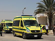 На севере Египта поезд сошел с рельсов