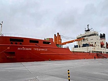 Экспедиция на борту судна "Академик Трешников" отправится вокруг Антарктиды