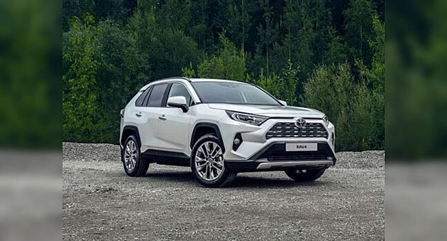 Как проявил себя Toyota RAV4 пятого поколения на ранних пробегах?