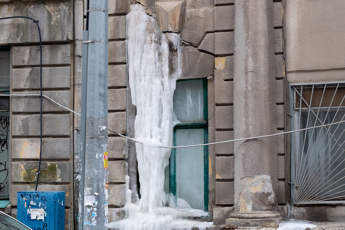 Активисты бьют тревогу: в Ростове разрушается водолечебница Рындзюна