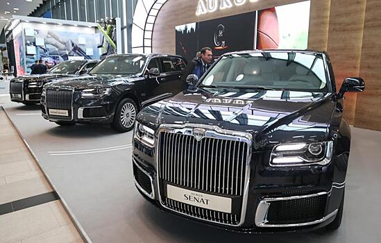 Уиткофф передвигается по Москве на Aurus