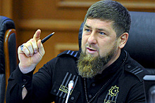 Кадыров оправдал поигравших живым котом бойцов