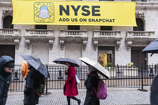 Основатели Snapchat потеряли более $2 млрд из-за падения акций