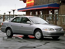 Американцев попросили не садиться за руль дефектных Honda и Acura