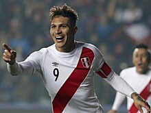 Форвард сборной Перу Герреро вновь отстранен от футбола