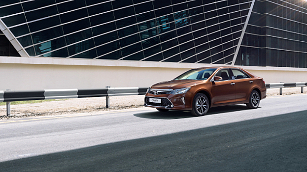 В Сети засветилась новая Toyota Camry