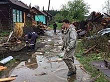 Ураган и халатность: на Урале мужчина лишился ног