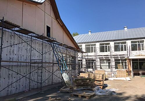 Александр Гришаев проверил ход строительства школы-интерната в Нижнем Ломове
