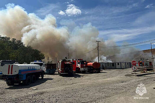 МЧС: в Ростове-на-Дону полностью потушили пожар на полигоне бытовых отходов