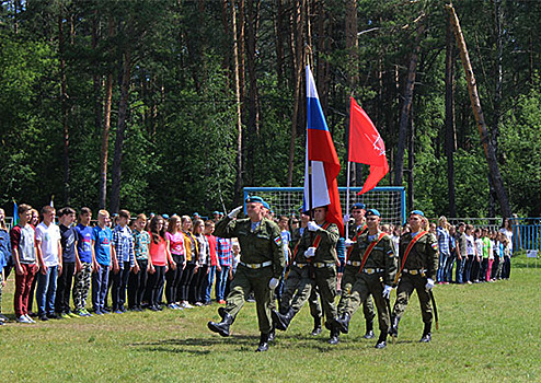 Тульские десантники провели выездное мероприятие с молодыми гражданами всероссийского детско-юношеского общественного движения «Юнармия»