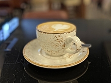 В центре Омска закрывается кофейня Traveler’s Coffee — помещение уже выставили в аренду