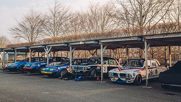 Галерея: Goodwood Members' Meeting - это прекрасно