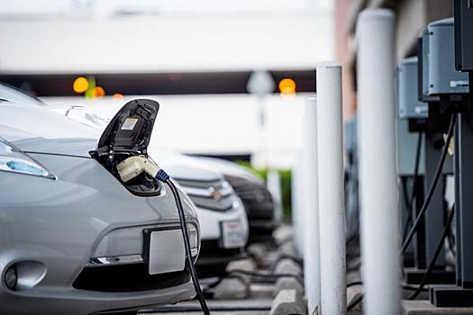 Эксперты призвали ЕС ускорить строительство зарядных станций для электромобилей