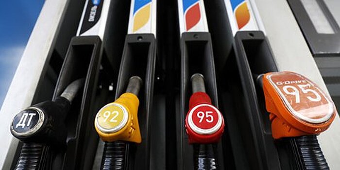 С чем связан галопирующий рост цен на бензин в России