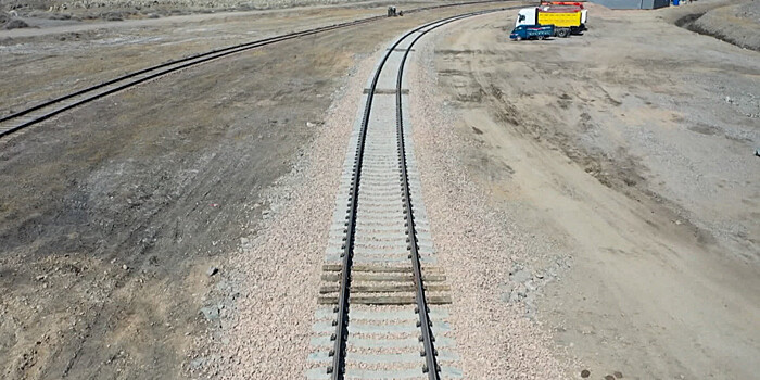 Стройка века: в Кыргызстане начали вести новую железнодорожную линию