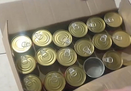 В Люберцах подмосковные полицейские ликвидировали подпольный цех, где расфасовывали и продавали имитированную икру под видом натуральной