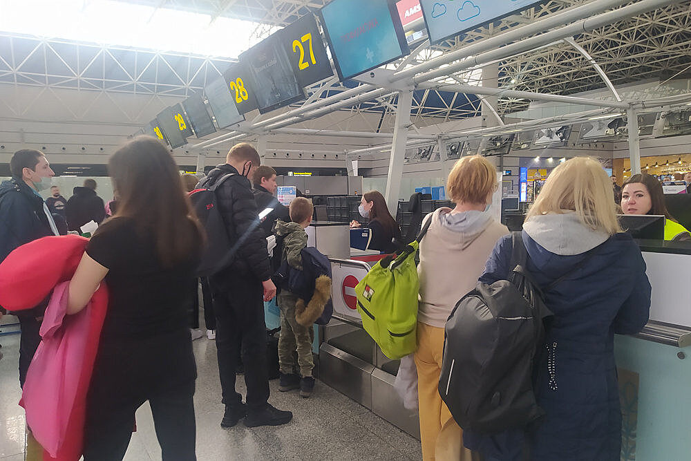 Аэропорт Сочи в начале марта принял более 154 тысяч пассажиров