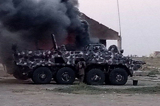 Африканские террористы сожгли украинские бронетранспортеры