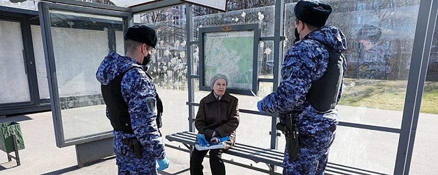 В Новосибирске оштрафовали местных жителей за отсутствие защитных масок
