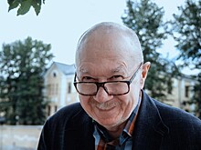 Денис Драгунский продолжает автобиографическую книгу о Дениске Кораблеве