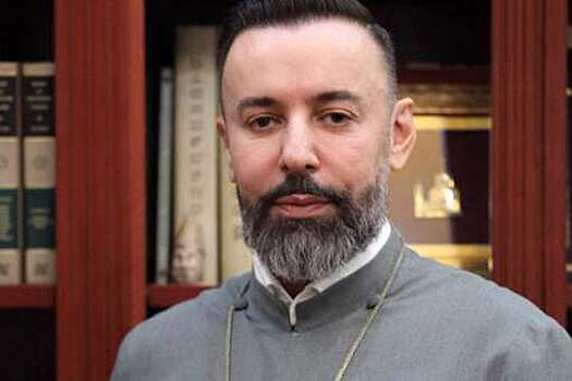 24News: епископа Жамкочяна уволили из Ереванского университета после митинга