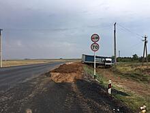 На трассе в Оренбуржье грузовик слетел в кювет