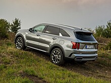 Кроссовер Kia Sorento обновится в стиле старшего Telluride