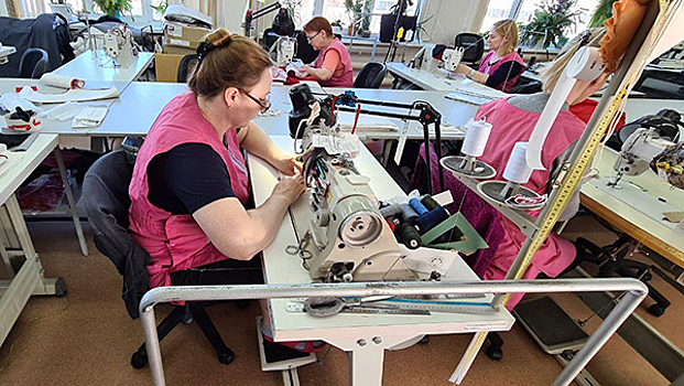 Как в регионах достают дефицитные защитные маски