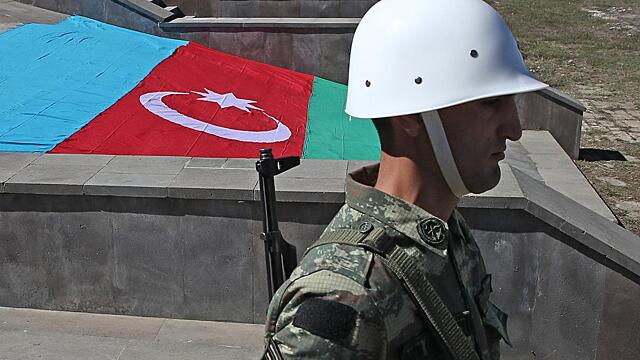 Азербайджан назвал условие для мира с Арменией