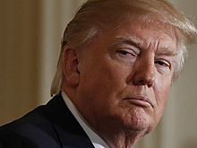Опрос: Трампу доверяют 45% американцев, а СМИ - 42%