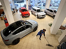 Дилеры рассказали, какие новинки появятся в автосалонах этой осенью