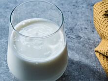 Эндокринолог объяснила, почему нельзя пить кисломолочные продукты на ночь