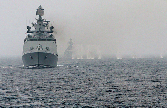 МИД РФ: Около 60 судов не могут выйти из украинских портов