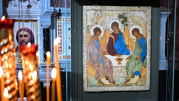 Икона Святой Троицы Андрея Рублева останется в храме Христа Спасителя до 23 июня