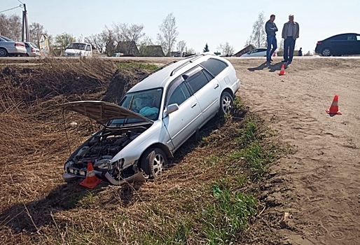 В ДТП с двумя автомобилями в Ульяновской области пострадали шесть человек
