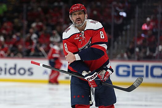 Александр Овечкин едва не забил 900-й гол в НХЛ. Видео момента