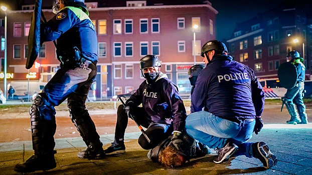 В Нидерландах вспыхнула новая волна протестов
