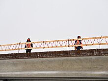Около 100 км дорог построят в Москве в течение года