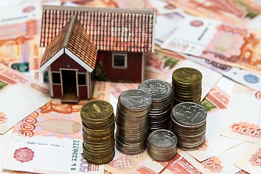 Самозанятым пенсионерам предложили уменьшить налоги при сдаче в аренду гаражей