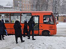 В четырех тюменских городах временно подешевеет проезд в автобусах