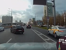 На проспекте Маршала Жукова произошла авария