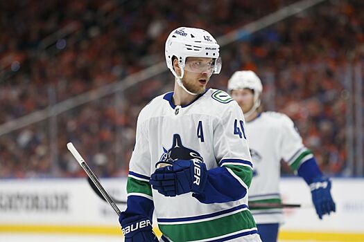 Инсайдер TSN Дрегер высказался о возможном обмене форварда «Ванкувера» Петтерссона