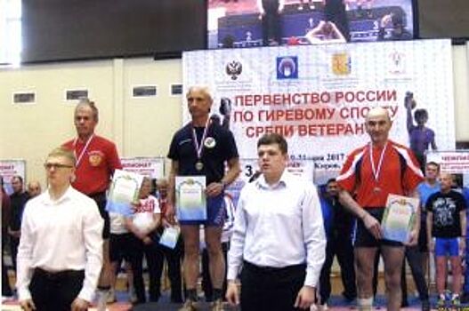 Ветеран Алтай-Кокса стал чемпионом России по гиревому спорту