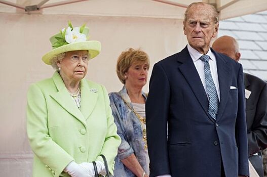 Жили раздельно: подробности жизни Елизаветы II и принца Филиппа