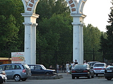 Мошенник в Ижевске кидается под машины и просит деньги на лечение