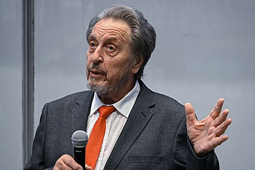 Отец Илона Маска рассказал о походе на матч «Вашингтона» с Овечкиным в составе