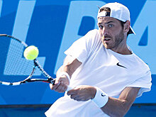 784-я ракетка мира Пекотич обыграл Сока в своем первом матче на уровне ATP. Он работает директором в инвестиционной компании